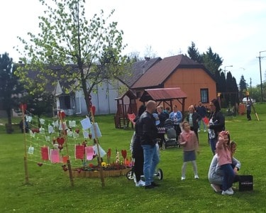 Majális kulturális rendezvény üzenőfal