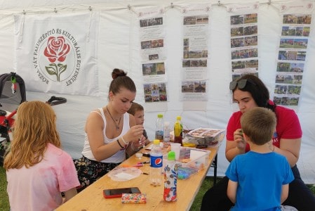 Váti Falunap arcfestés