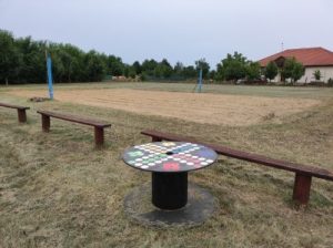 Rózsa-Vát Egyesület röplabdapálya asztal